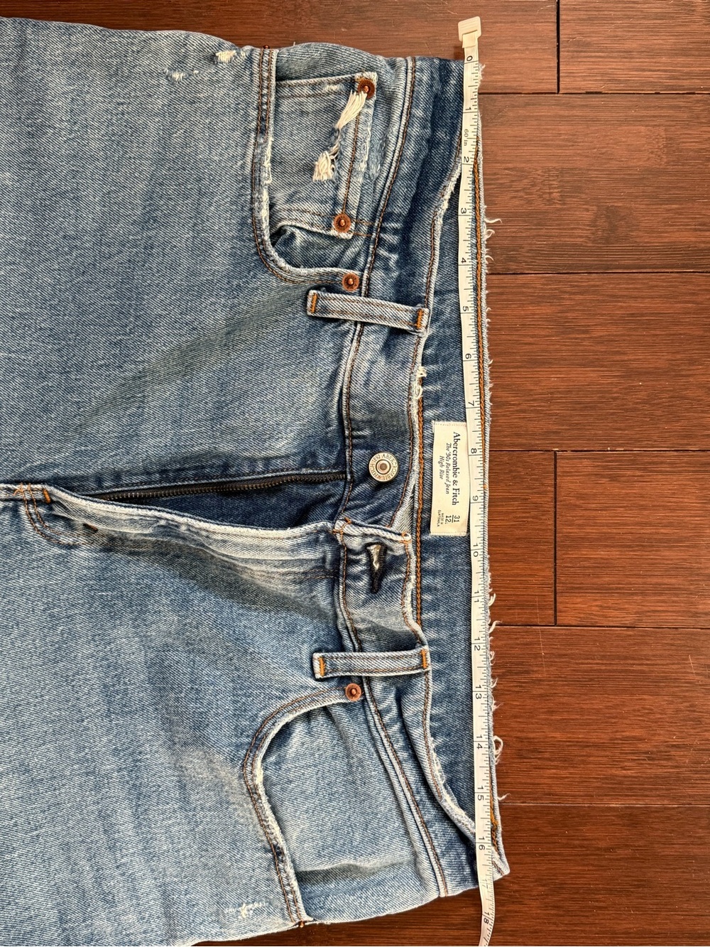 Abercrombie & Fitch 90’s Relaxed High Rise Jean - Picture 4 of 4